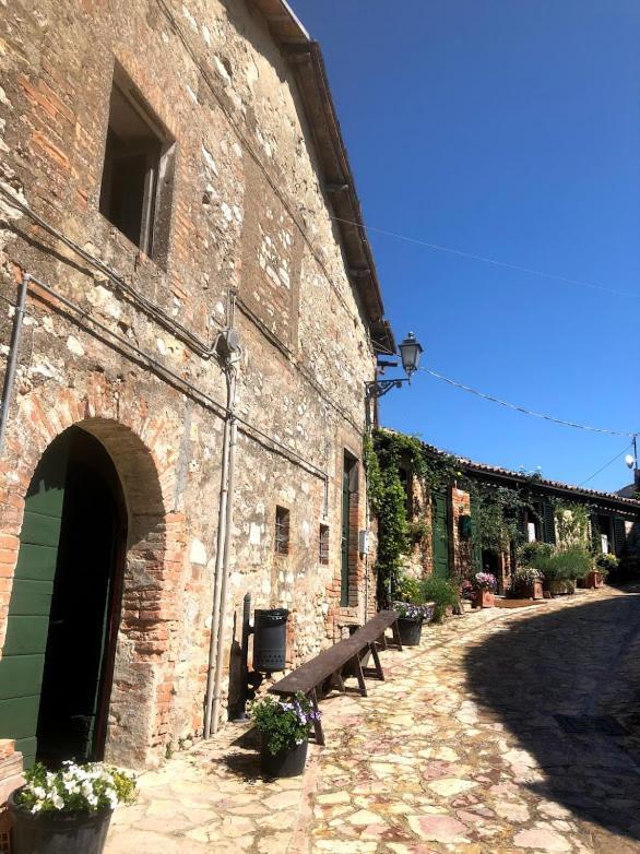 Il Borgo Di Olive Sismano Exterior foto
