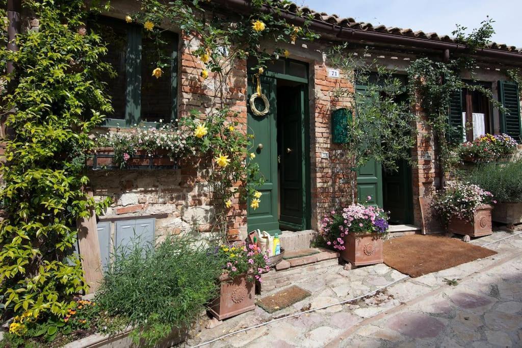 Il Borgo Di Olive Sismano Exterior foto