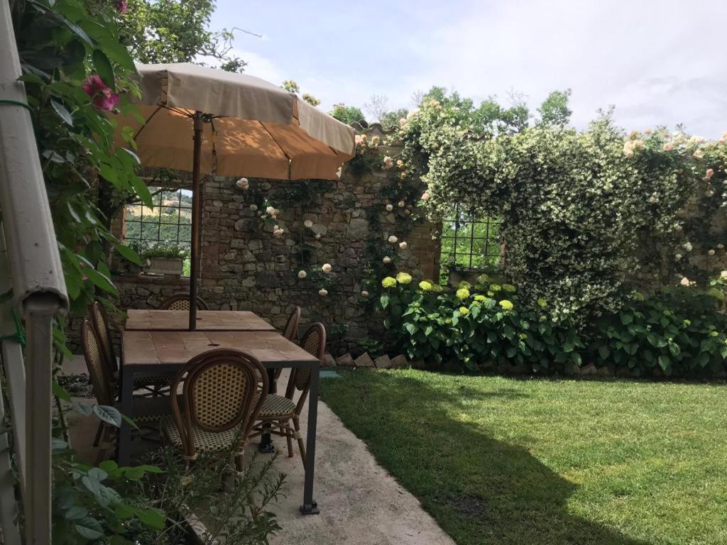 Il Borgo Di Olive Sismano Exterior foto